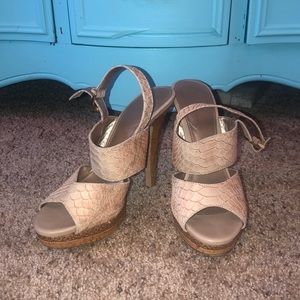 High Heel beautiful leather upper shoes